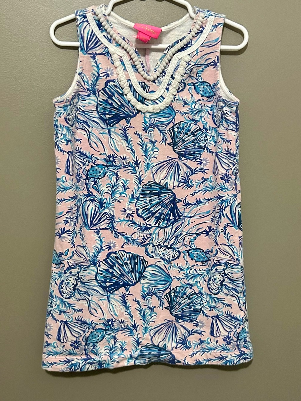 Lilly Pulitzer Girls Sleeveless Shell-Print Dress in Pink and Blue